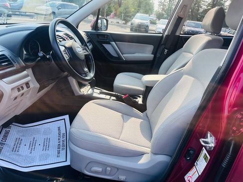 Used 2014 Subaru Forester 2.5i Premium w/ All-Weather Package AWD/4WD image 19