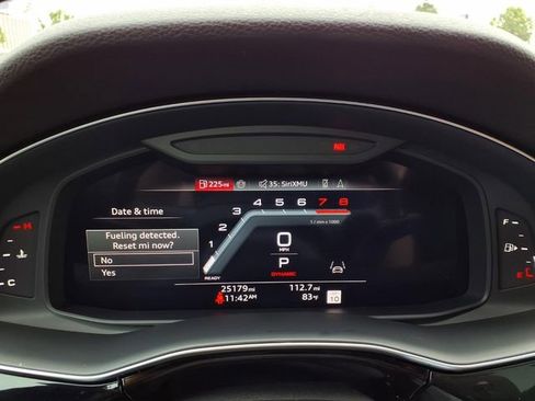 Used 2024 Audi Q8 Prestige AWD/4WD image 12