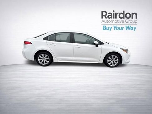 Used 2023 Toyota Corolla LE image 17