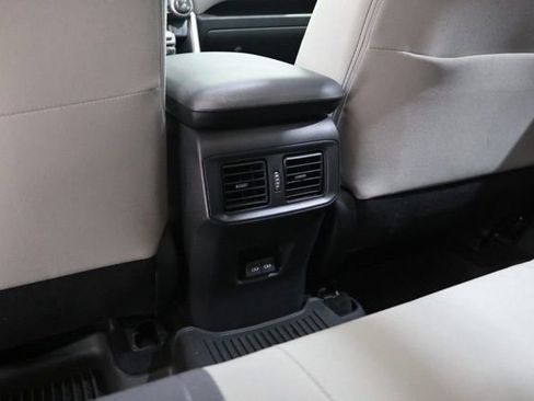 Used 2022 Toyota RAV4 XLE w/ Convenience Package AWD/4WD image 33
