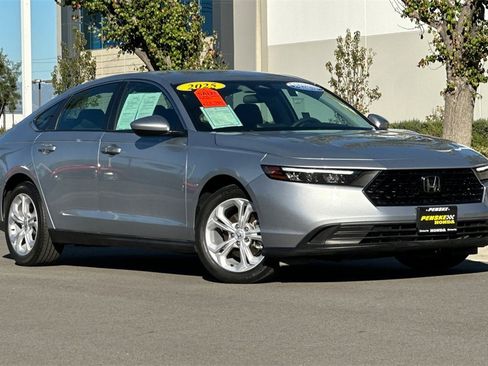 Certified 2025 Honda Accord LX image 2