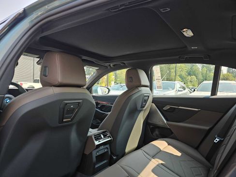 Used 2026 BMW i5 eDrive40 image 20