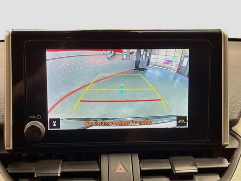Used 2025 Toyota RAV4 XLE FWD image 14