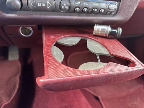 Used 1998 Chevrolet Lumina FWD image 26