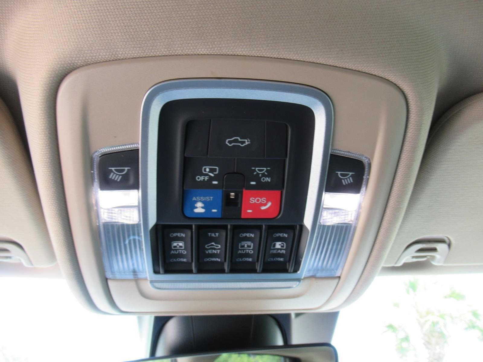 Used 2020 RAM 1500 Limited AWD/4WD image 32