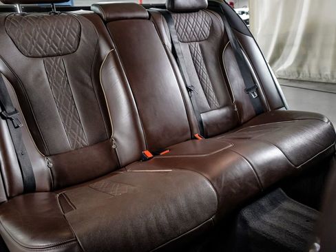 Used 2017 BMW 740i xDrive image 30