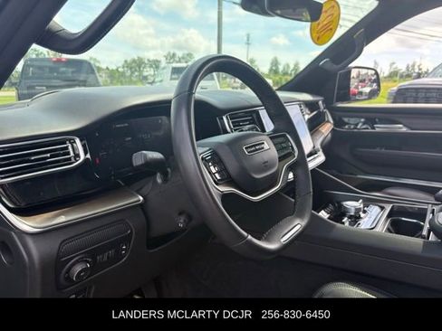 Used 2023 Jeep Grand Wagoneer 4WD image 23