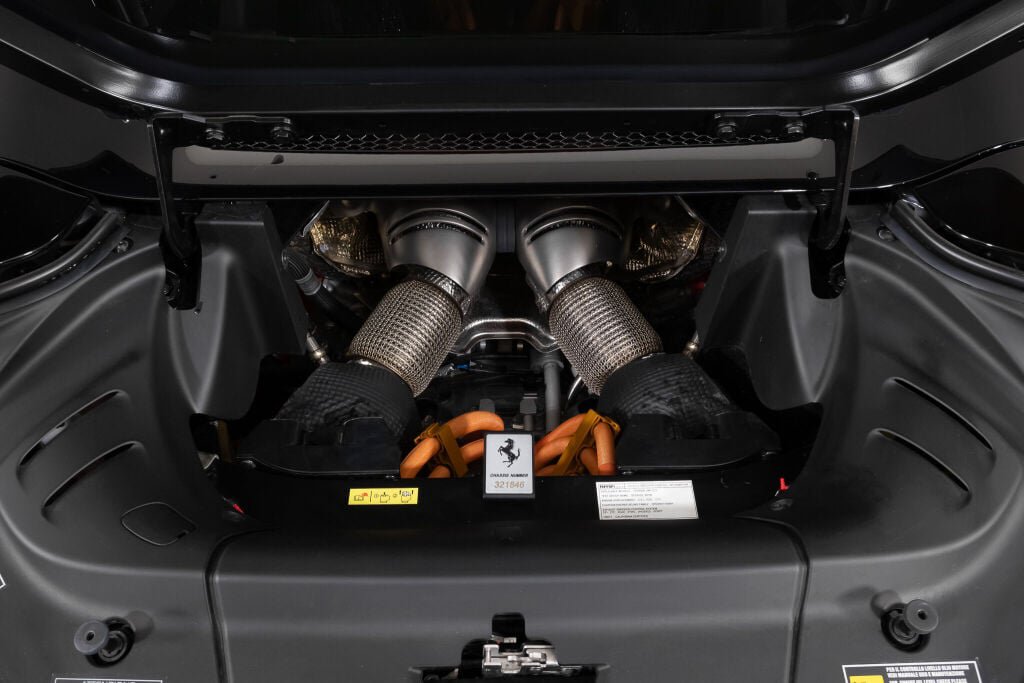 Used 2025 Ferrari 296 GTS RWD image 19