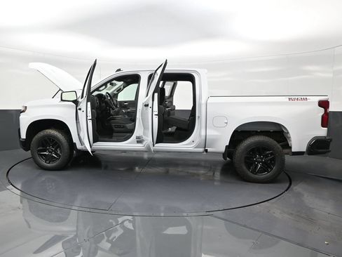 Used 2022 Chevrolet Silverado 1500 LT Trail Boss w/ Safety Package AWD/4WD image 32