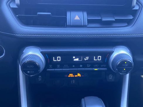Certified 2023 Toyota RAV4 XLE w/ Convenience Package FWD image 18