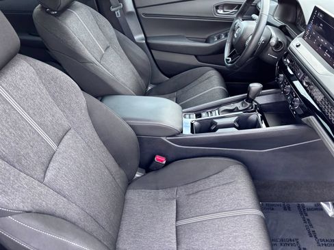 Used 2024 Honda Accord Sport image 14