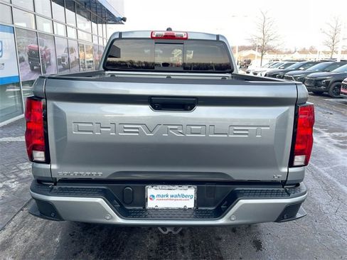 Used 2024 Chevrolet Colorado LT w/ LT Convenience Package image 30