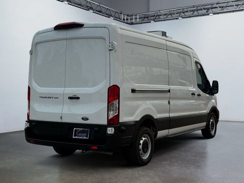 Used 2024 Ford Transit 250 148 Medium Roof w/ Upfitter Package RWD image 4
