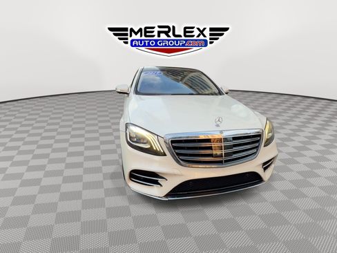 Used 2019 Mercedes-Benz S 560 Sedan w/ AMG Line Exterior image 2
