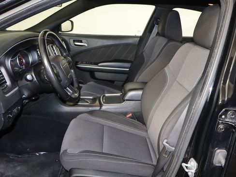 Used 2022 Dodge Charger SXT image 16