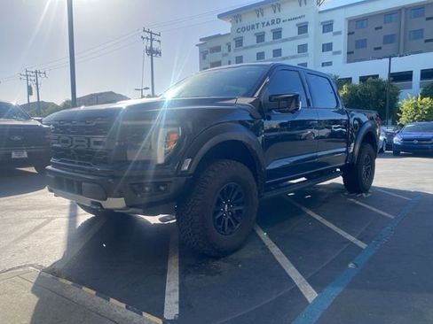 Used 2025 Ford F150 Raptor AWD/4WD image 3