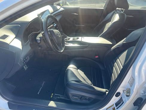 Used 2020 Toyota Avalon Touring w/ Advanced Safety Package FWD image 5