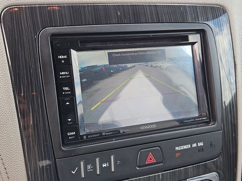 Used 2015 Chevrolet Traverse LT AWD/4WD image 23