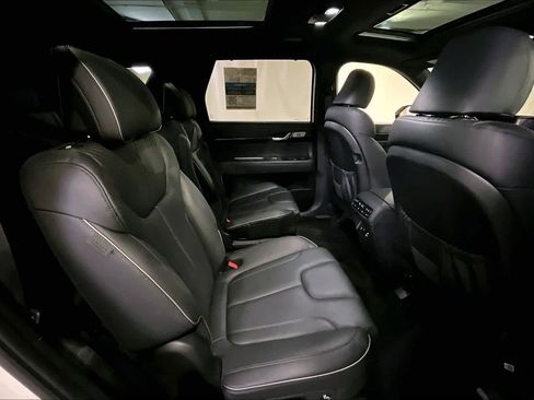 Used 2023 Hyundai Palisade Calligraphy image 19