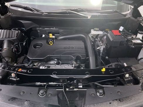Used 2025 Chevrolet Equinox LT AWD/4WD image 25