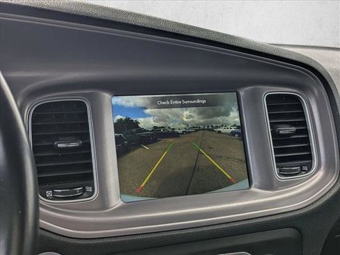 Used 2023 Dodge Charger SXT RWD image 13