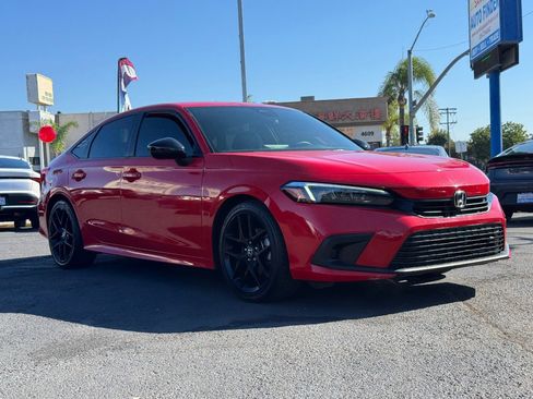 Used 2023 Honda Civic Sport image 5