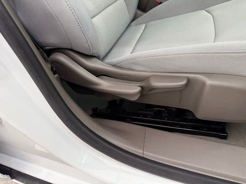 Used 2020 Chevrolet Malibu LT w/ Fleet LT Safety Plus Package image 18