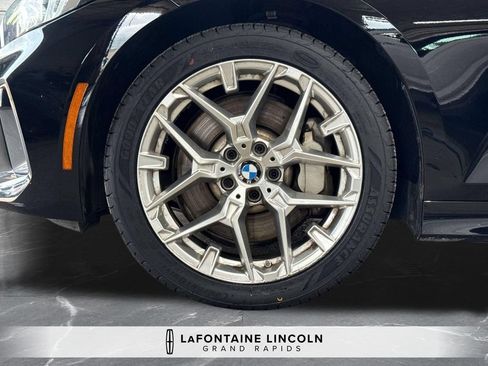 Used 2025 BMW 330i xDrive Sedan AWD/4WD image 34