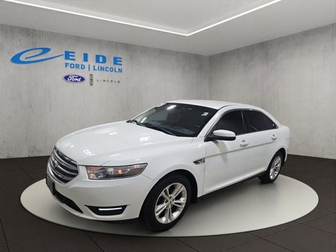Used 2013 Ford Taurus SEL image 2