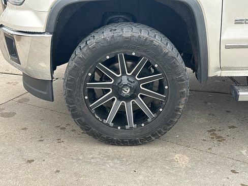 Used 2015 GMC Sierra 1500 SLT w/ SLT Crew Cab Value Package image 3