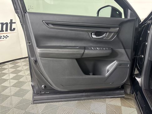 Used 2025 Honda CR-V EX image 9