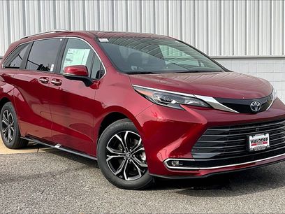 New 2025 Toyota Sienna Platinum