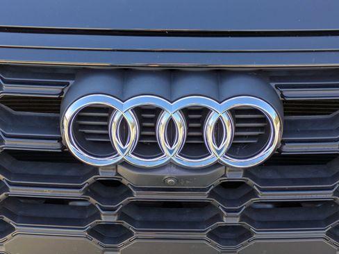 Used 2024 Audi SQ5 Premium Plus w/ Premium Plus Package image 32