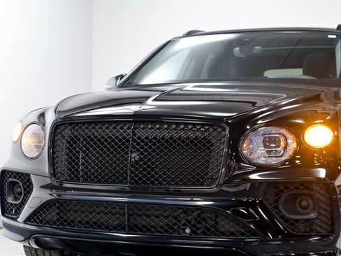 Used 2021 Bentley Bentayga w/ First Edition Specification AWD/4WD image 79