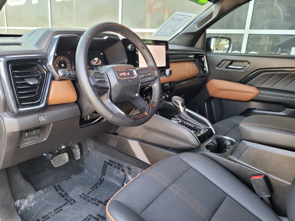 Used 2026 GMC Canyon AT4 AWD/4WD image 11