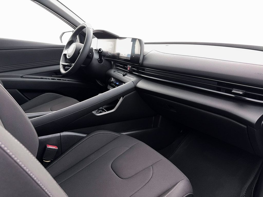New 2026 Hyundai Elantra SEL FWD image 15