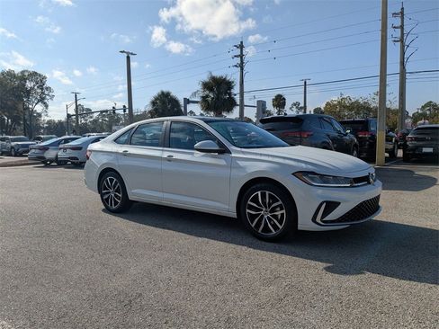 New 2026 Volkswagen Jetta SE image 10