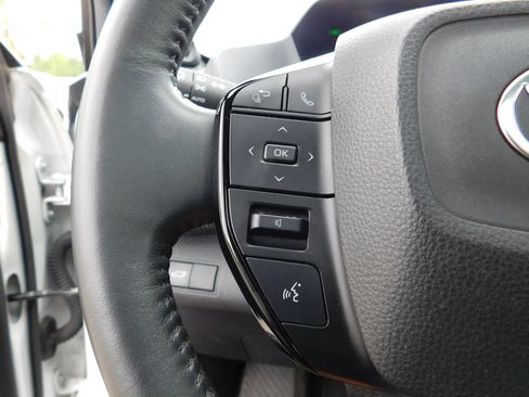 Used 2023 Toyota bZ4X FWD w/ Weather Package image 25
