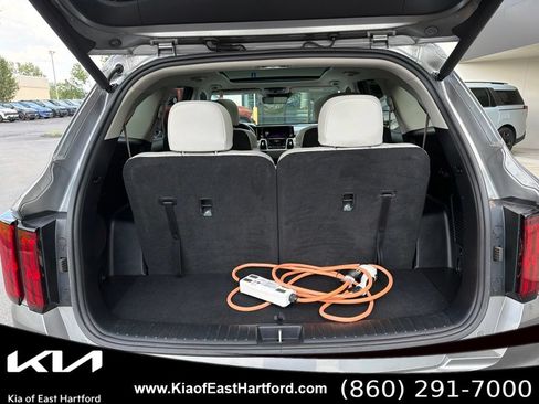 Used 2023 Kia Sorento SX Prestige AWD/4WD image 16