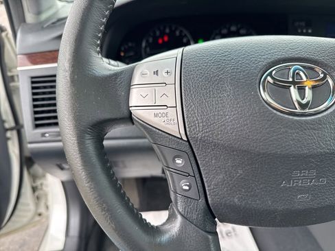Used 2009 Toyota Avalon Limited image 14