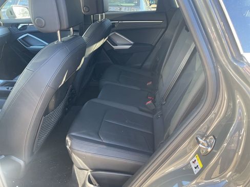 Used 2025 Audi Q3 2.0T Premium image 10