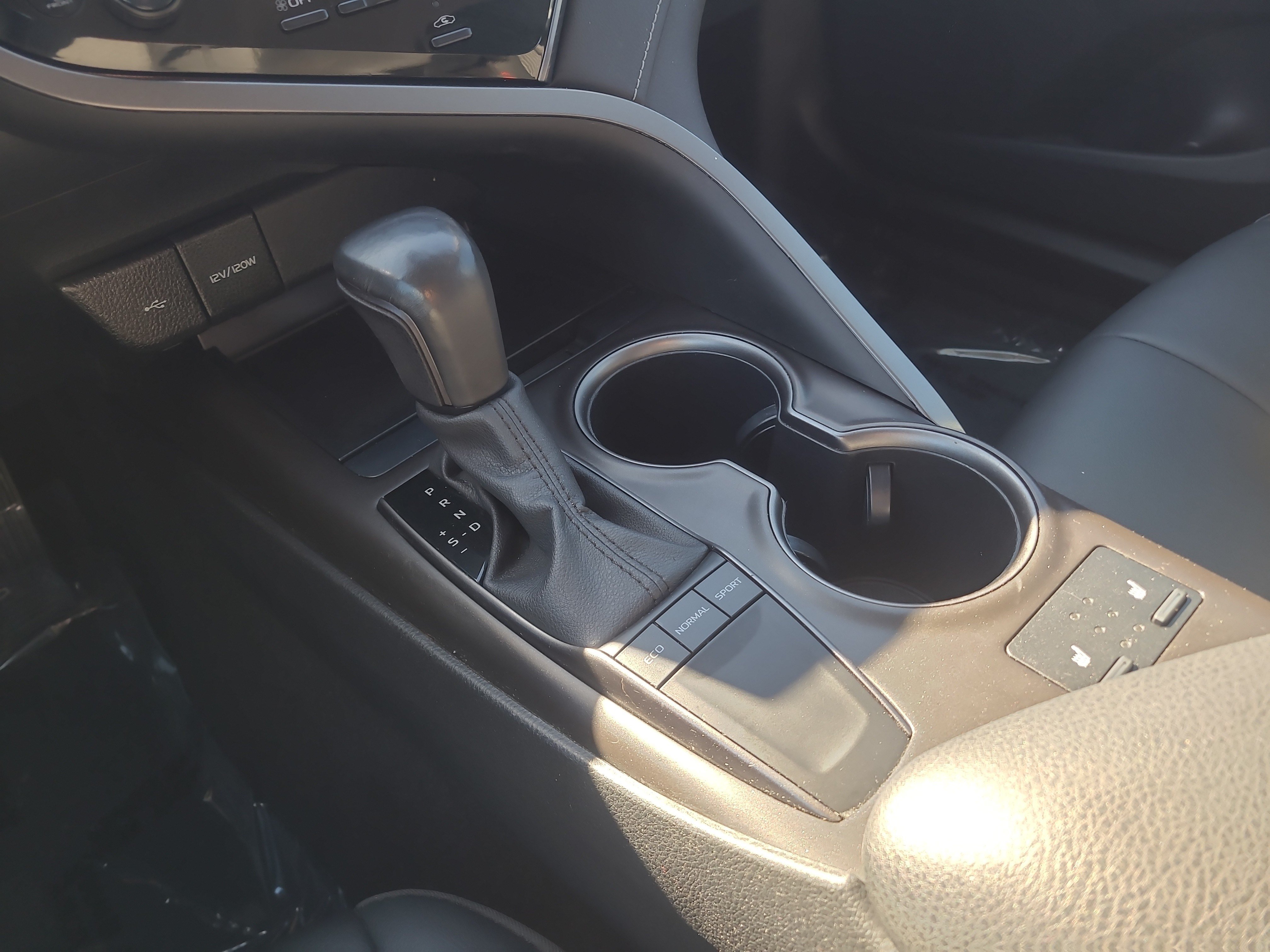 Certified 2024 Toyota Camry SE w/ Cold Weather Package FWD image 20