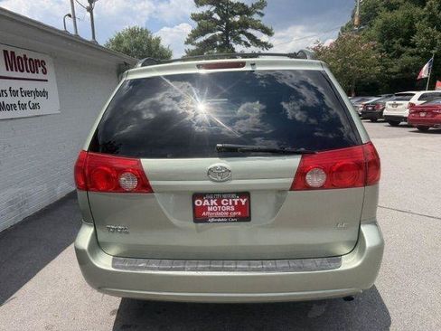 Used 2008 Toyota Sienna CE FWD image 6