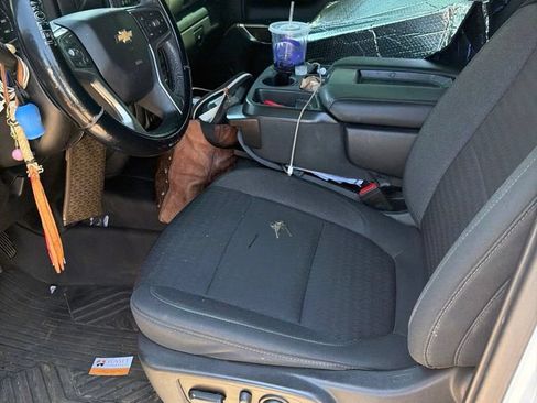 Used 2021 Chevrolet Silverado 1500 LT AWD/4WD image 6