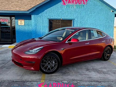 Used 2018 Tesla Model 3 Mid Range RWD image 1