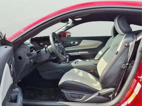 Used 2024 Ford Mustang GT Premium RWD image 11