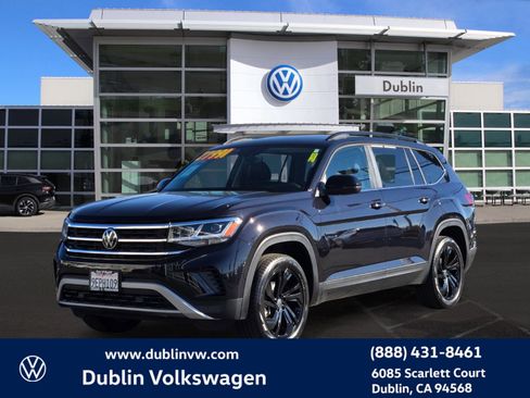 Certified 2023 Volkswagen Atlas SE w/ Panoramic Sunroof Package image 8