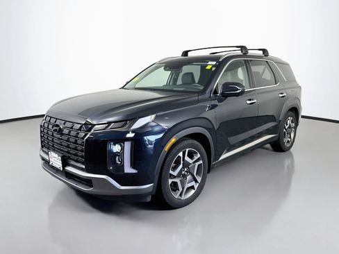 Used 2024 Hyundai Palisade Limited AWD/4WD image 2