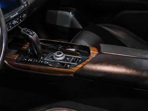 Used 2019 Maserati Levante GranLusso image 22