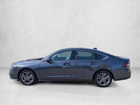 Used 2023 Honda Accord EX image 9